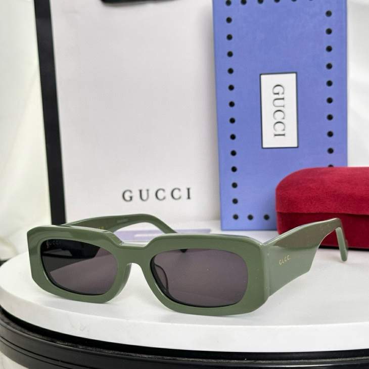 Picture of Gucci Sunglasses _SKUfw79398895fw
